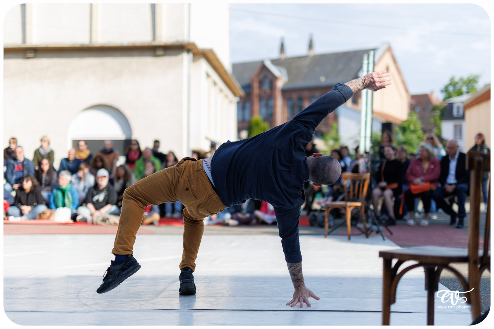 NO MAN'S LAND (CIE DARUMA)